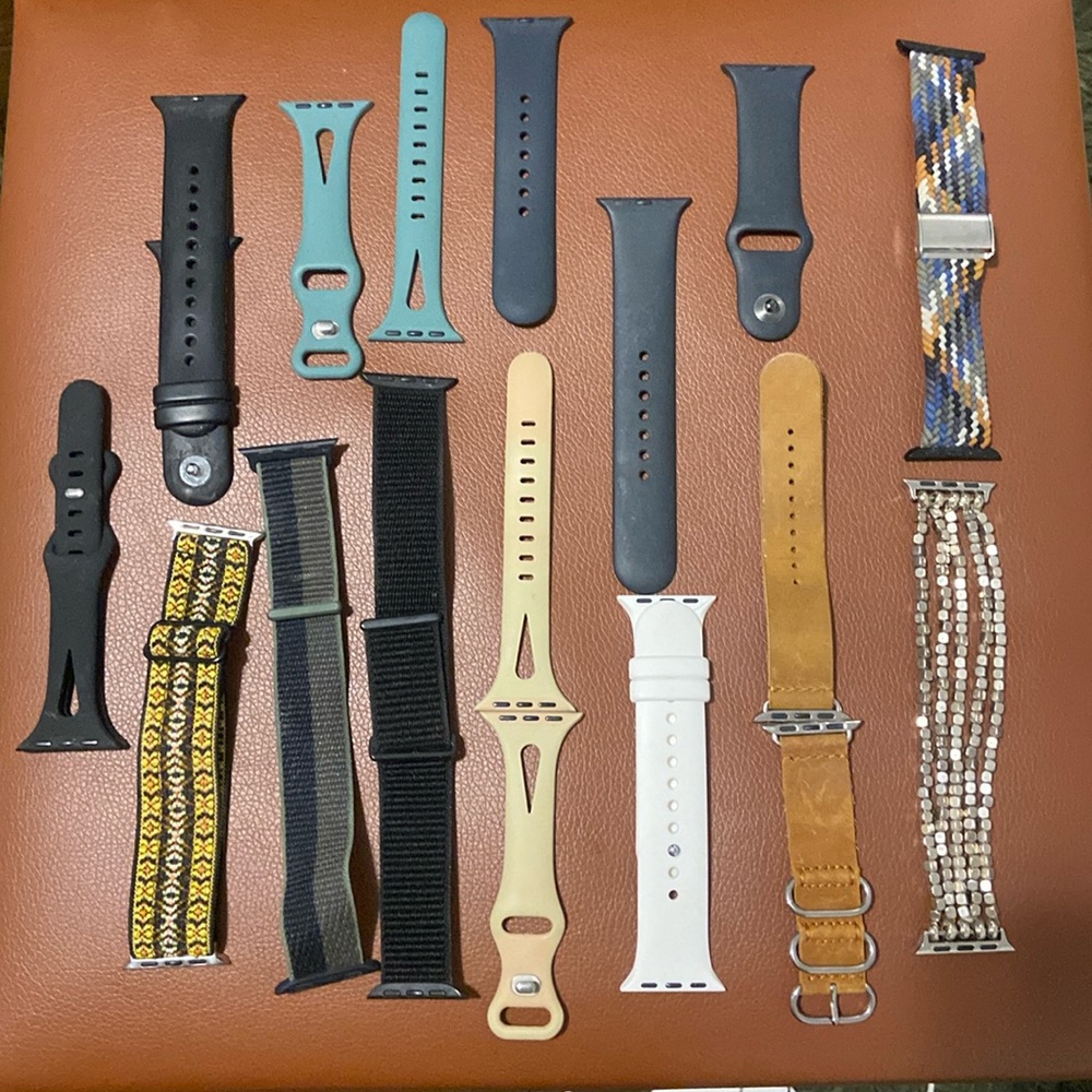 Series 7 41mm Apple Watch *Unlocked* - Picture 4 of 5